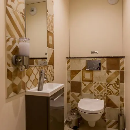 아파트 Avec Terrasse 